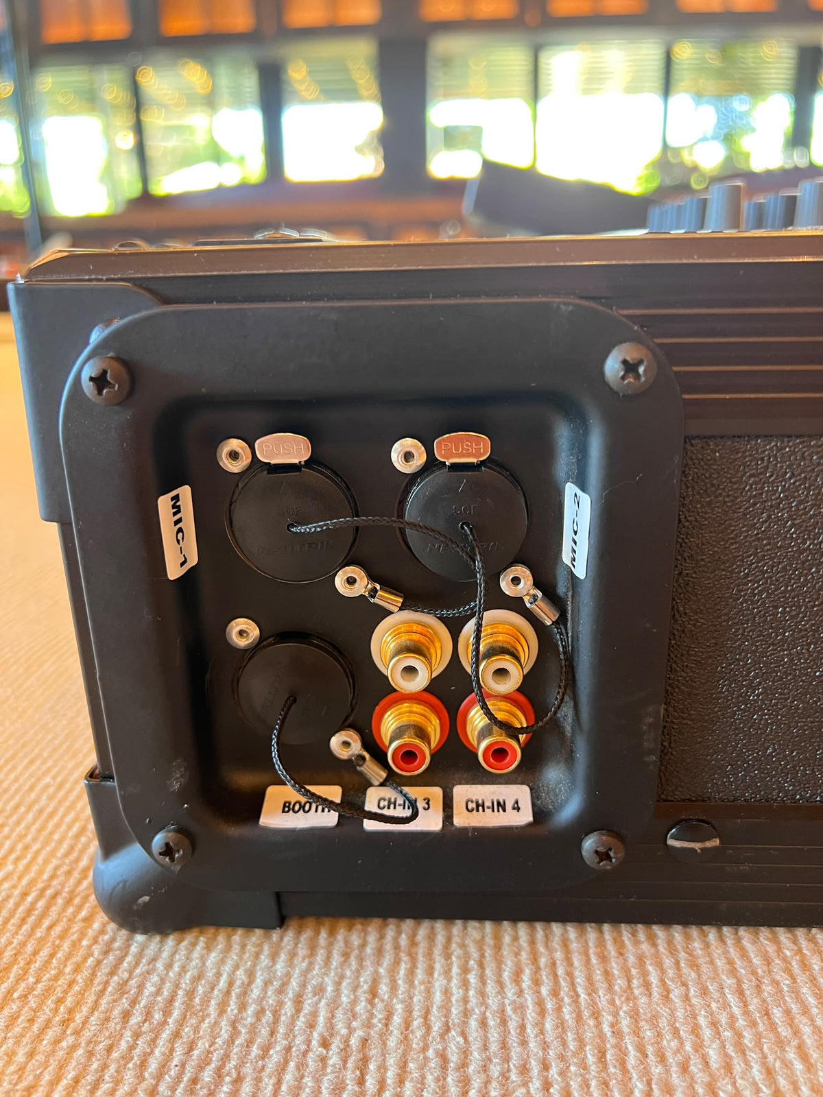 XDJ AZ & CASE מחווט יד 2